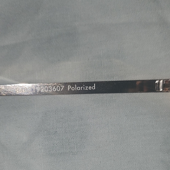 Stylish Pink and Black Sunglasses for a Bold Look - Picture 9 of 16